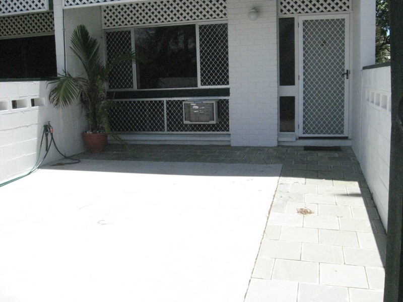 5/2 Isley Street, North Ward QLD 4810