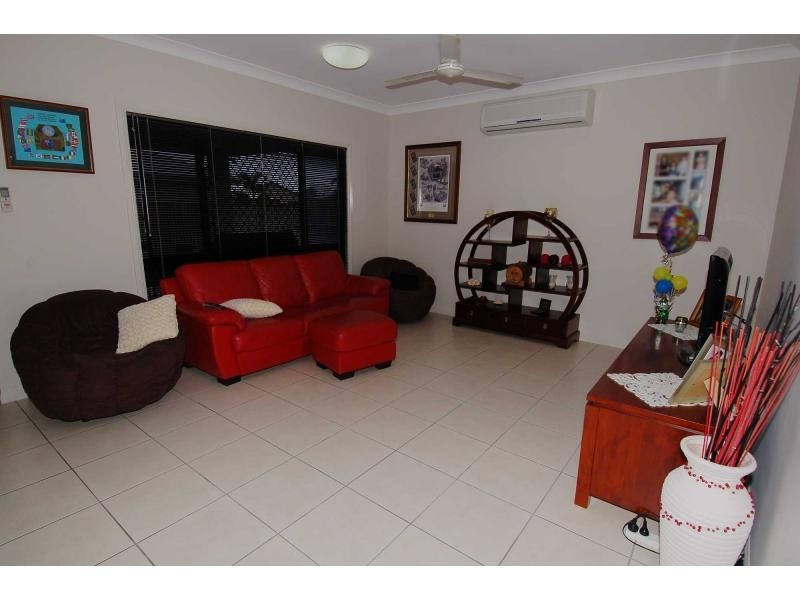 20 Eshelby Street, Bushland Beach QLD 4818