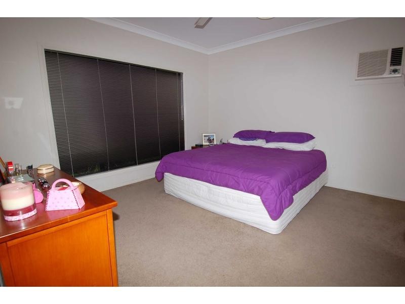 20 Eshelby Street, Bushland Beach QLD 4818