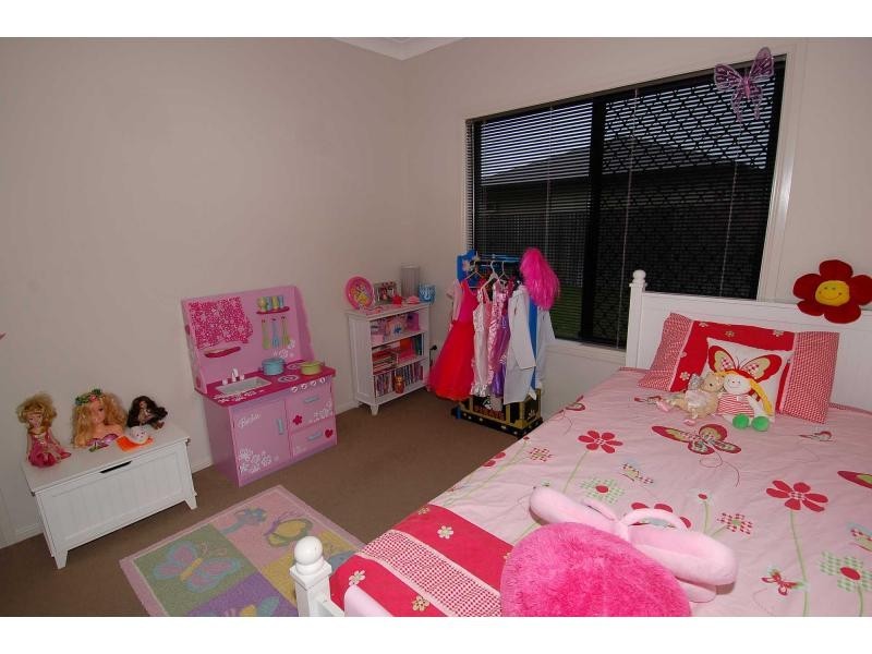 20 Eshelby Street, Bushland Beach QLD 4818