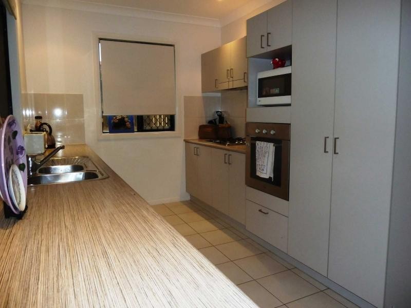 13 Thornbill Close, Kelso QLD 4815