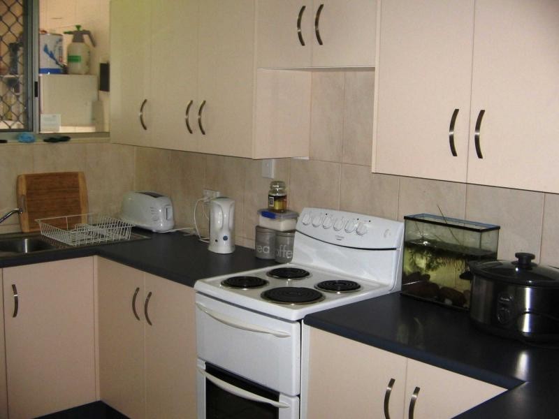 1/6 Crauford Street, West End QLD 4810