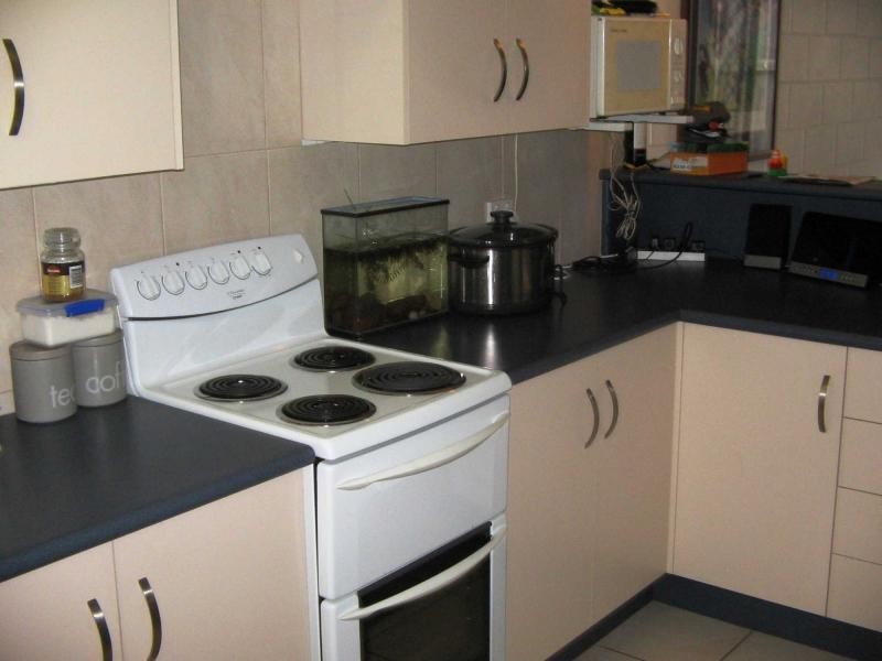 1/6 Crauford Street, West End QLD 4810