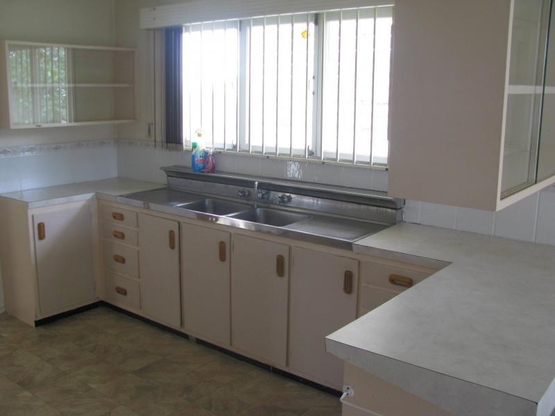 1/6 Crauford Street, West End QLD 4810