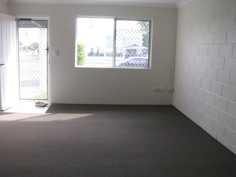 2/14 McAlister Street, Oonoonba QLD 4811