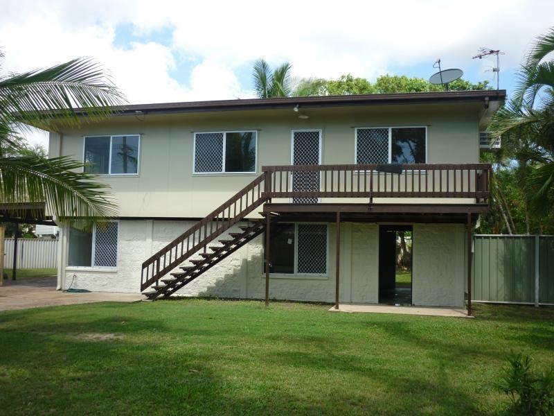 25 Valencia Street, Cranbrook QLD 4814