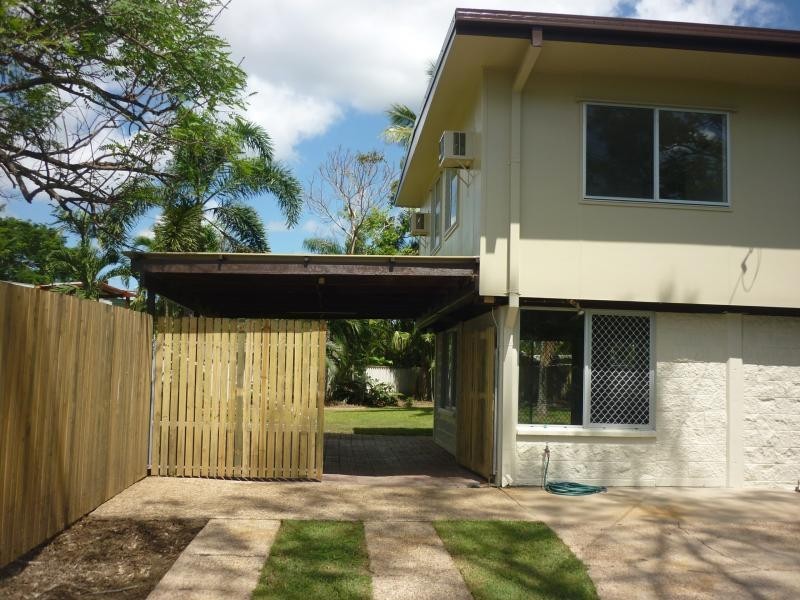 25 Valencia Street, Cranbrook QLD 4814