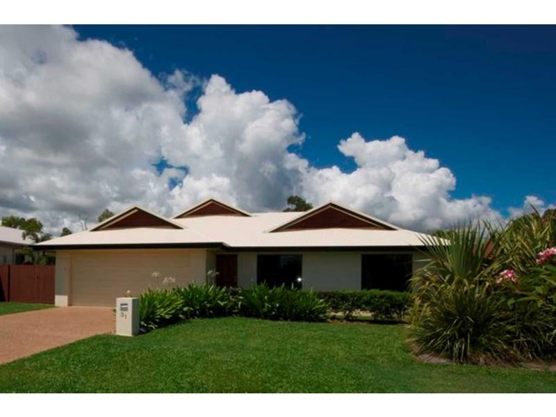 31 Woodwark Drive, Bushland Beach QLD 4818