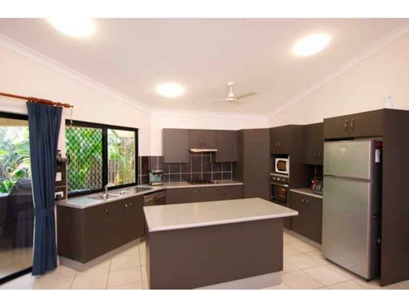 31 Woodwark Drive, Bushland Beach QLD 4818