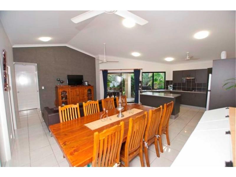 31 Woodwark Drive, Bushland Beach QLD 4818