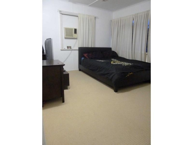 35 Baralga Street, Cranbrook QLD 4814