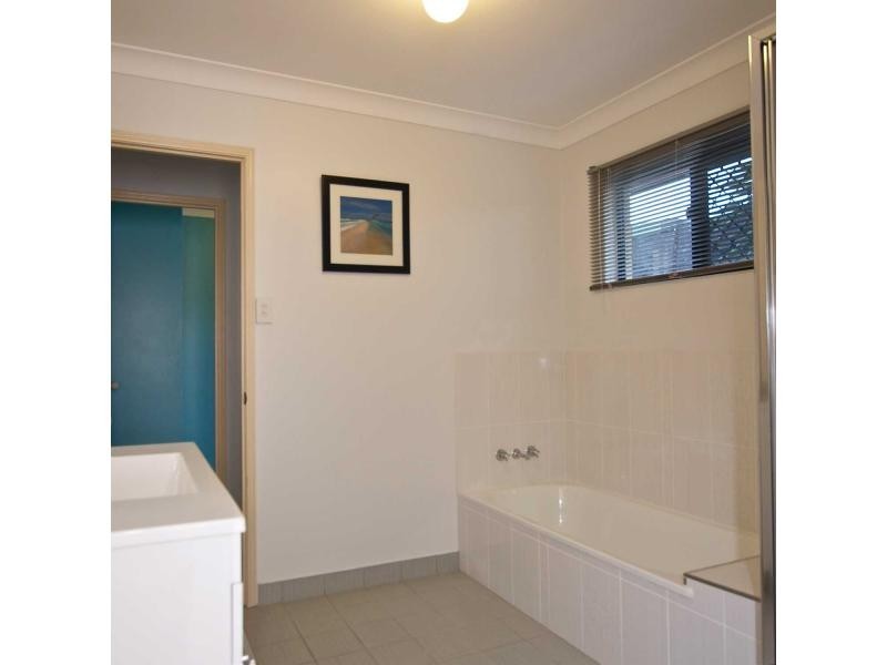 37 Gilmour Crescent, Kirwan QLD 4817