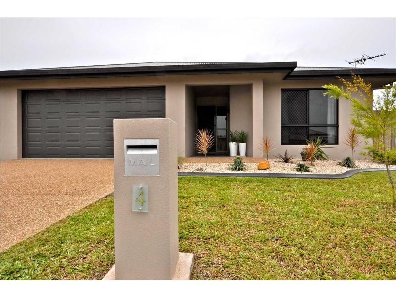 4 Kirrama Court, Bushland Beach QLD 4818
