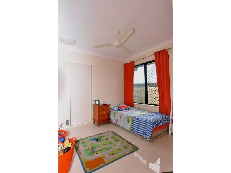 4 Kirrama Court, Bushland Beach QLD 4818