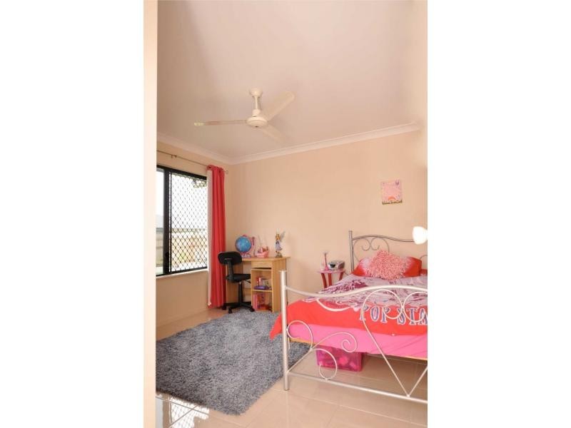 4 Kirrama Court, Bushland Beach QLD 4818