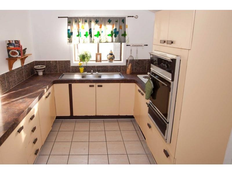 1 Cape Street, South Townsville QLD 4810