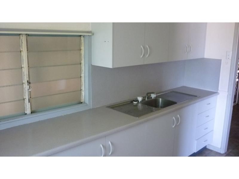 104 Queens Road, Hermit Park QLD 4812