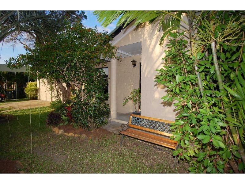 1 Feeney Avenue, Rasmussen QLD 4815