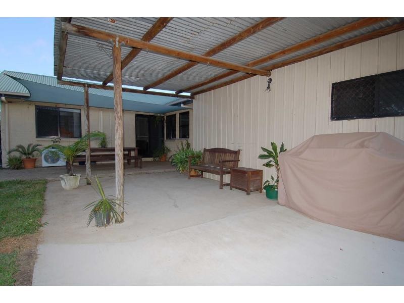 1 Feeney Avenue, Rasmussen QLD 4815