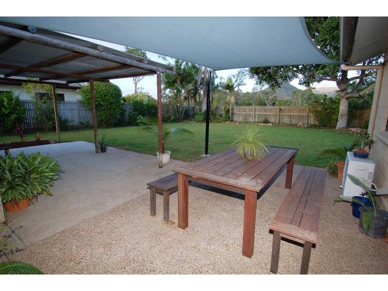 1 Feeney Avenue, Rasmussen QLD 4815