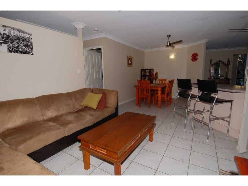 1 Feeney Avenue, Rasmussen QLD 4815