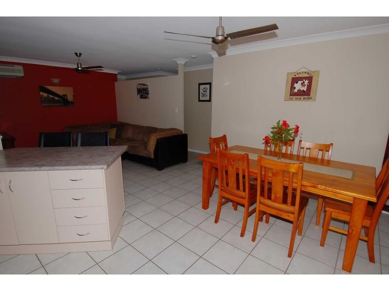 1 Feeney Avenue, Rasmussen QLD 4815