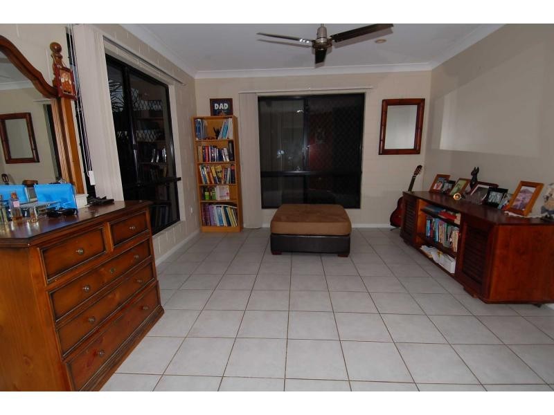 1 Feeney Avenue, Rasmussen QLD 4815