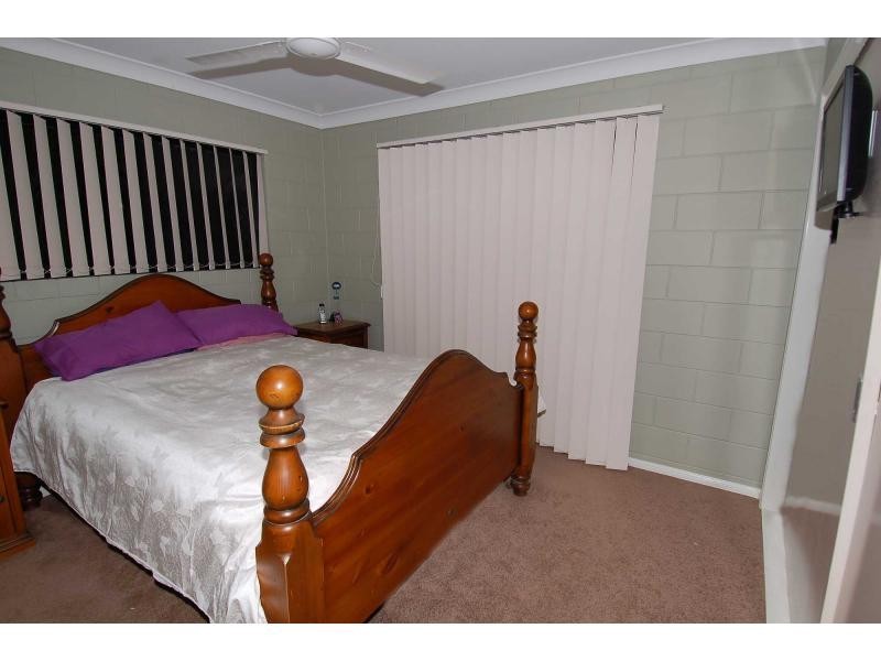 1 Feeney Avenue, Rasmussen QLD 4815