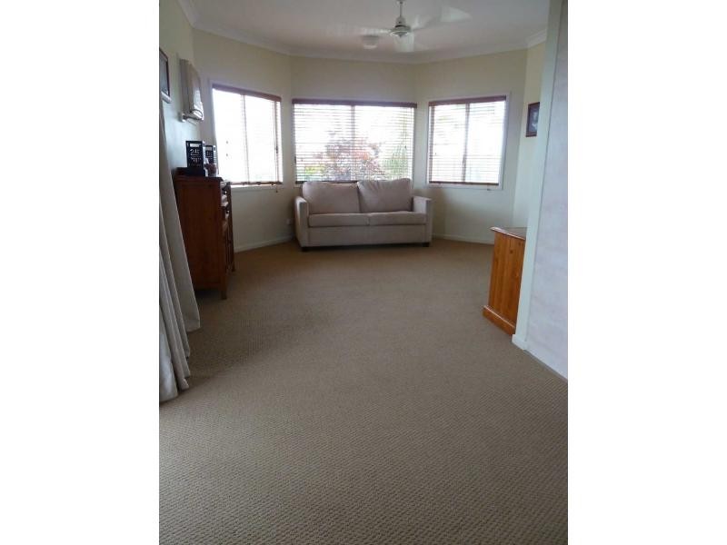 19 Veales Road, Jensen QLD 4818