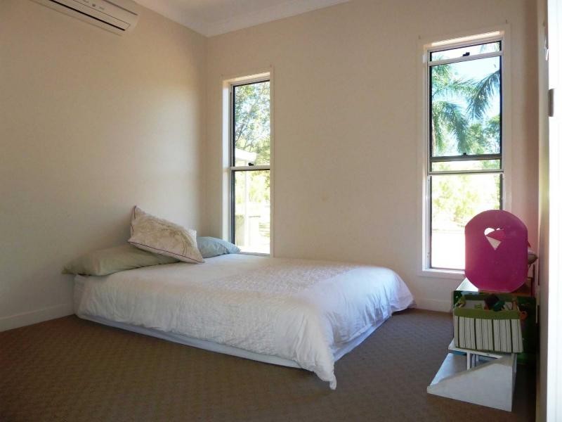 5 strawberry Road, Kelso QLD 4815