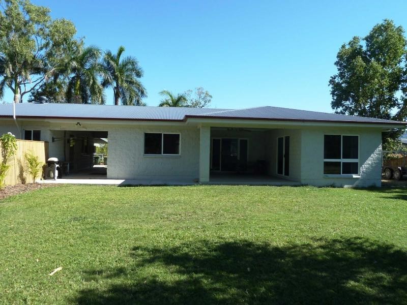 5 strawberry Road, Kelso QLD 4815