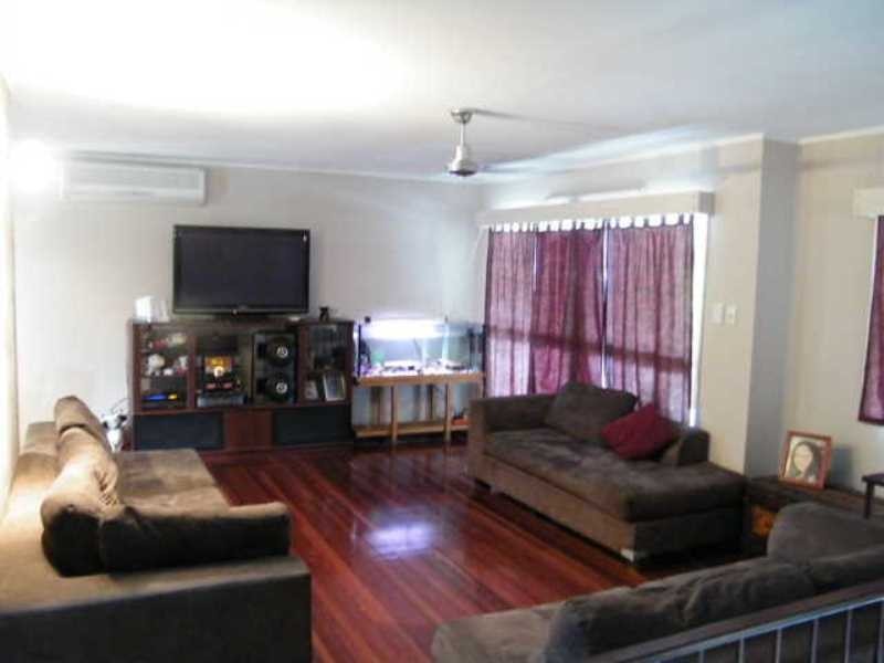 8 Deborah Street, Kelso QLD 4815
