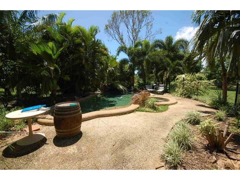106 Toolakea Beach Road, Bluewater QLD 4818