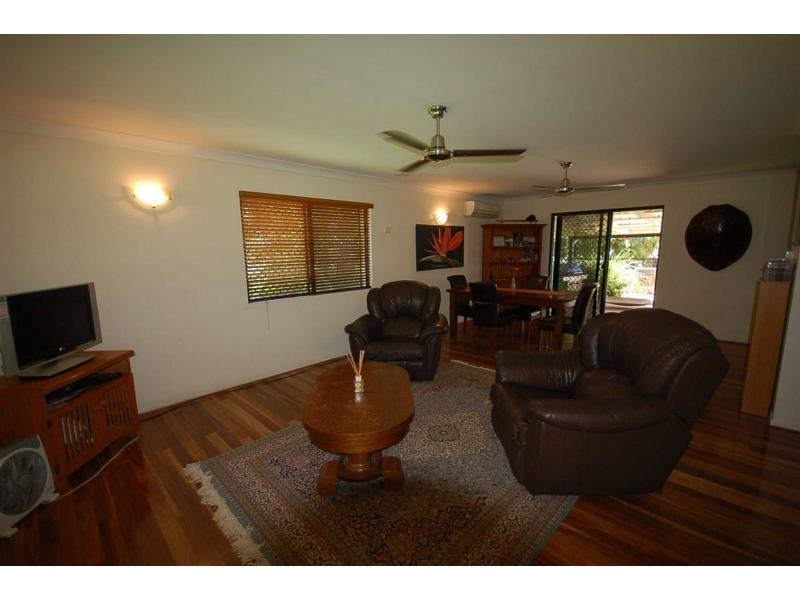 106 Toolakea Beach Road, Bluewater QLD 4818