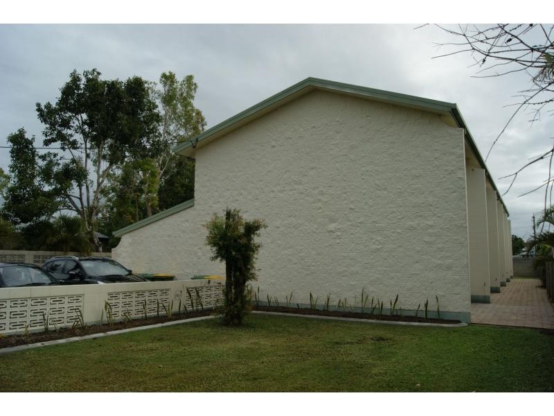 23 Park Street, Pimlico QLD 4812