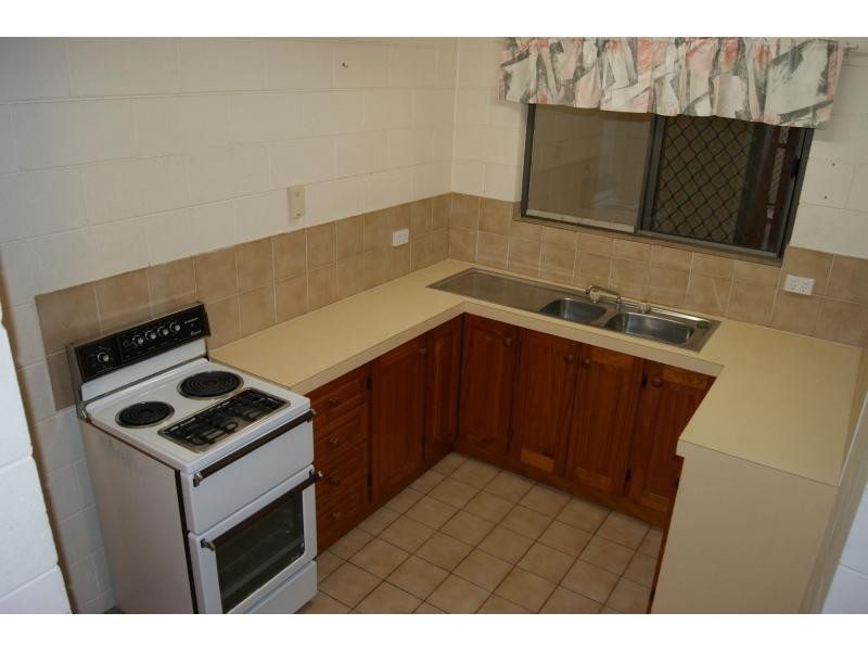 23 Park Street, Pimlico QLD 4812