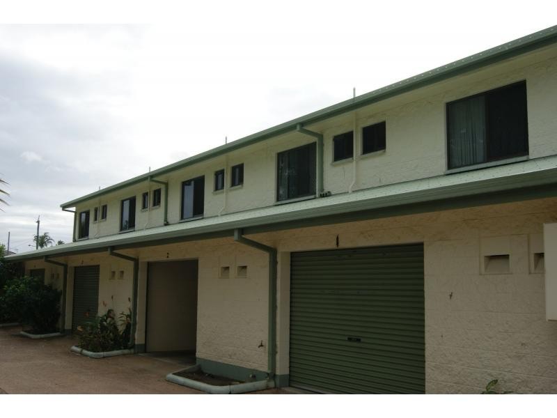 23 Park Street, Pimlico QLD 4812