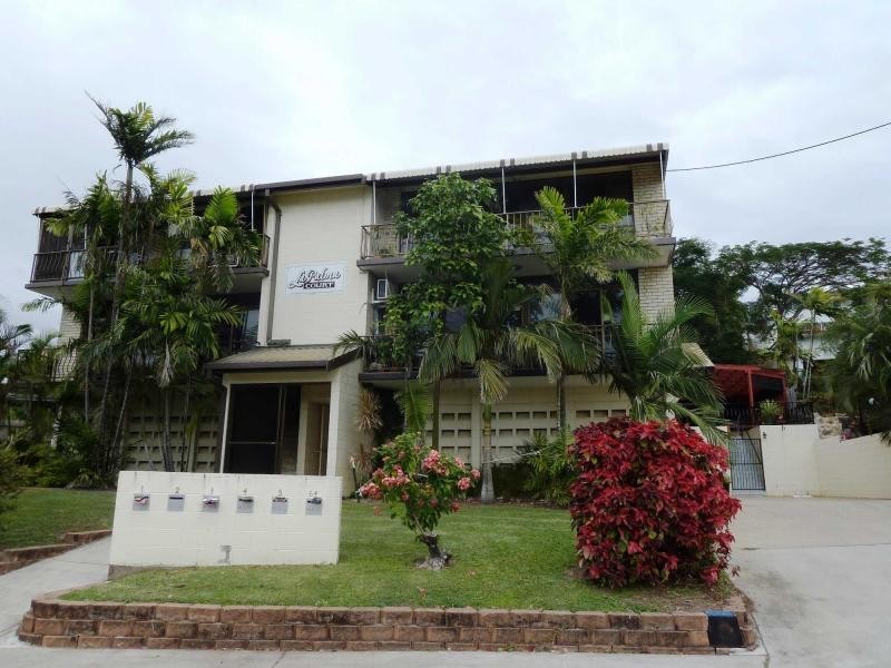 Unit 1/64 Warburton Street, North Ward QLD 4810