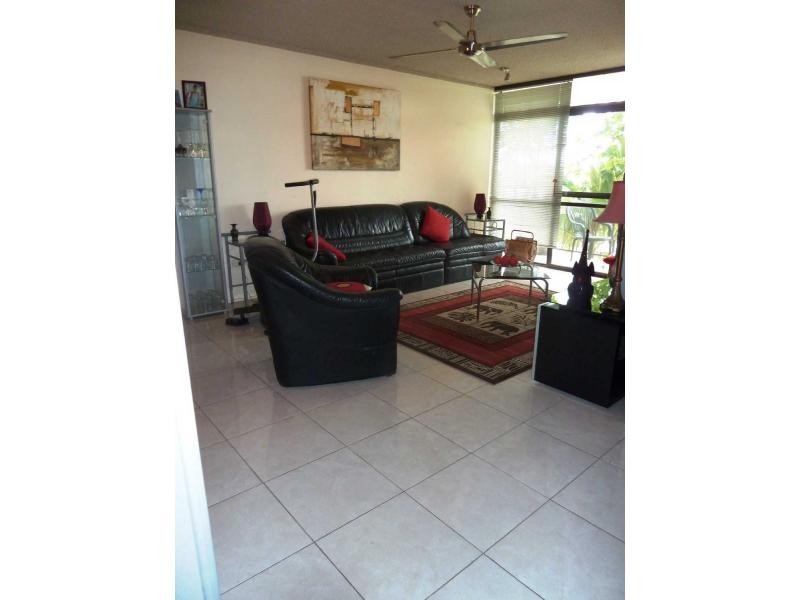 Unit 1/64 Warburton Street, North Ward QLD 4810