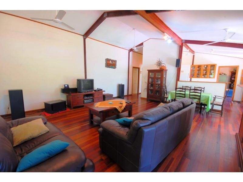 425 Forestry Road, Bluewater QLD 4818