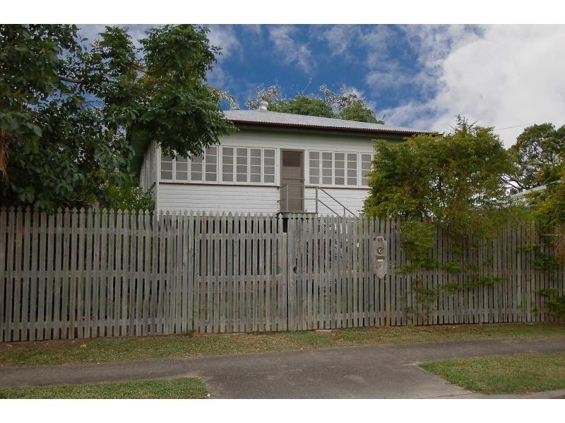 92 Abbott Street, Oonoonba QLD 4811