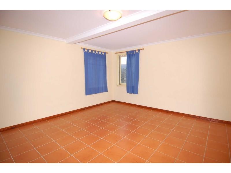 92 Abbott Street, Oonoonba QLD 4811