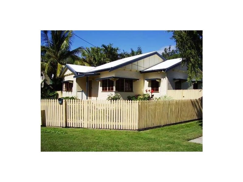 16 Hopkins Street, Currajong QLD 4812