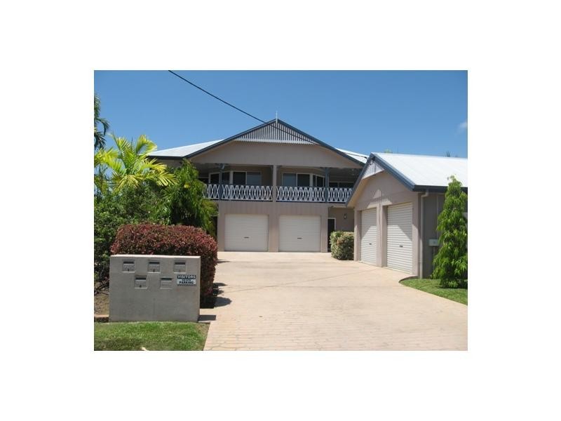 2/29 Soule Street, Hermit Park QLD 4812