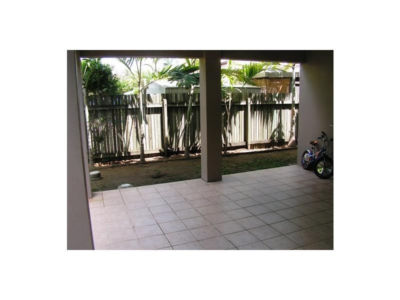 2/29 Soule Street, Hermit Park QLD 4812