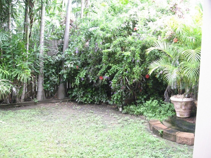 2/29 Soule Street, Hermit Park QLD 4812