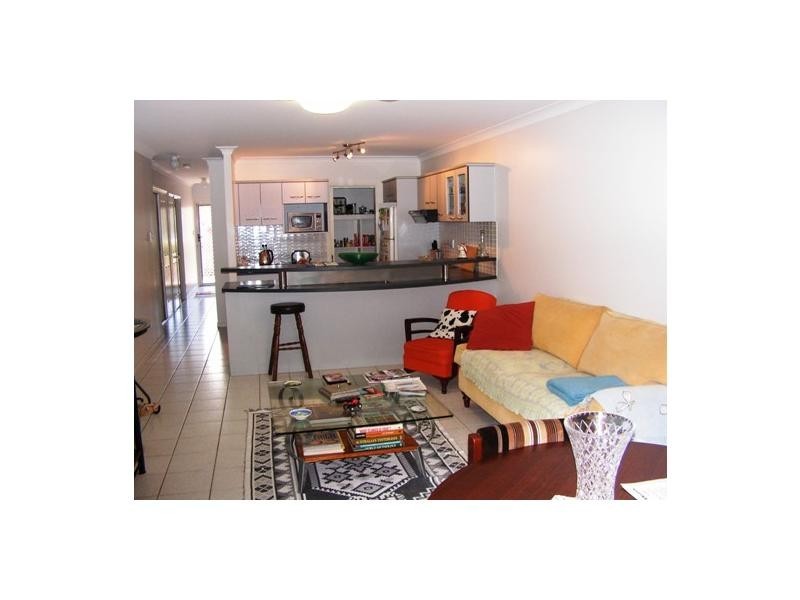 2/29 Soule Street, Hermit Park QLD 4812