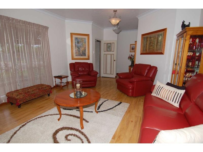 11 Jamar Court, Burdell QLD 4818