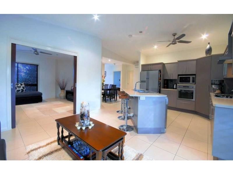 16 Kenwick Place, Kirwan QLD 4817