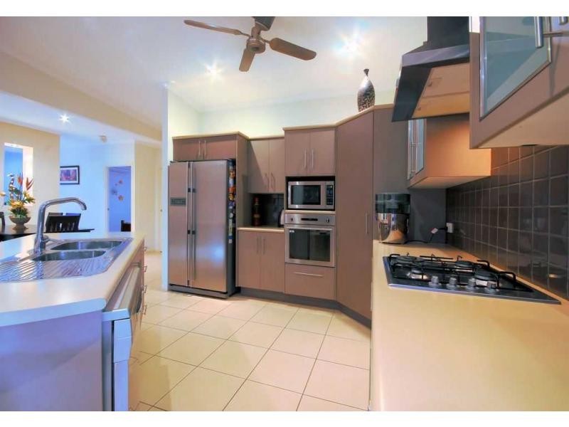 16 Kenwick Place, Kirwan QLD 4817